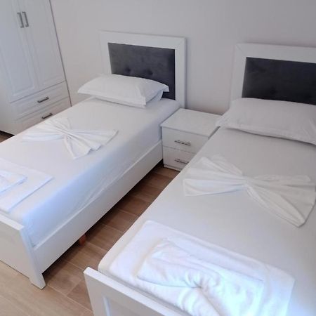 Sun&Sea Hotel Ksamil Bagian luar foto