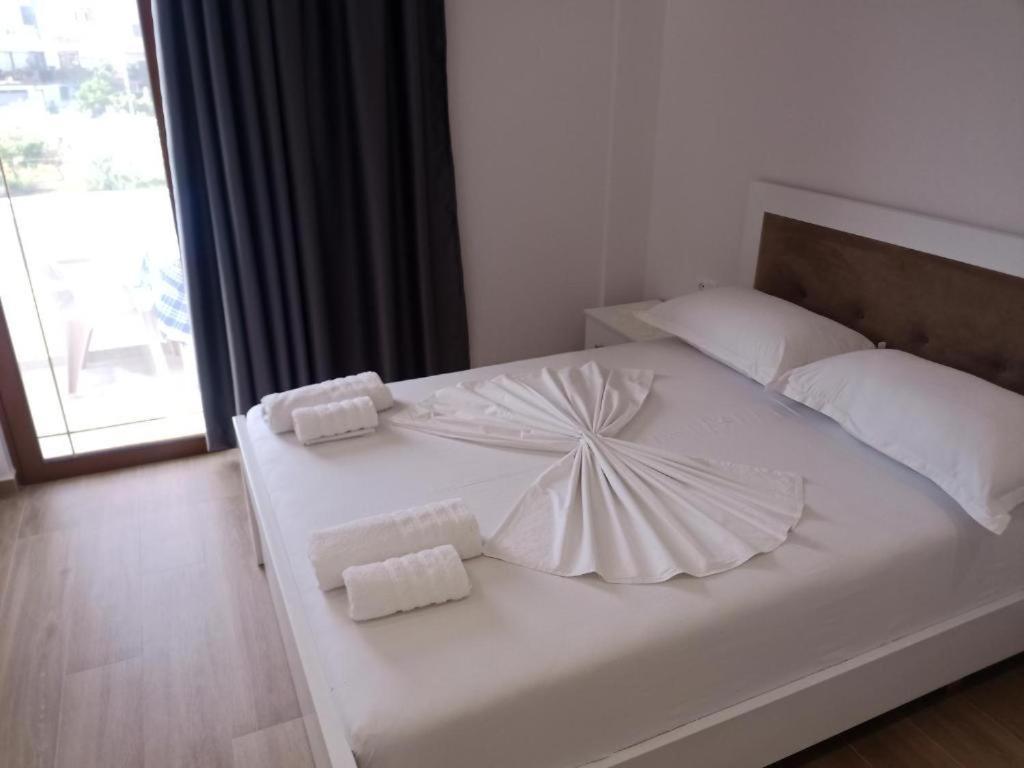 Sun&Sea Hotel Ksamil Bagian luar foto