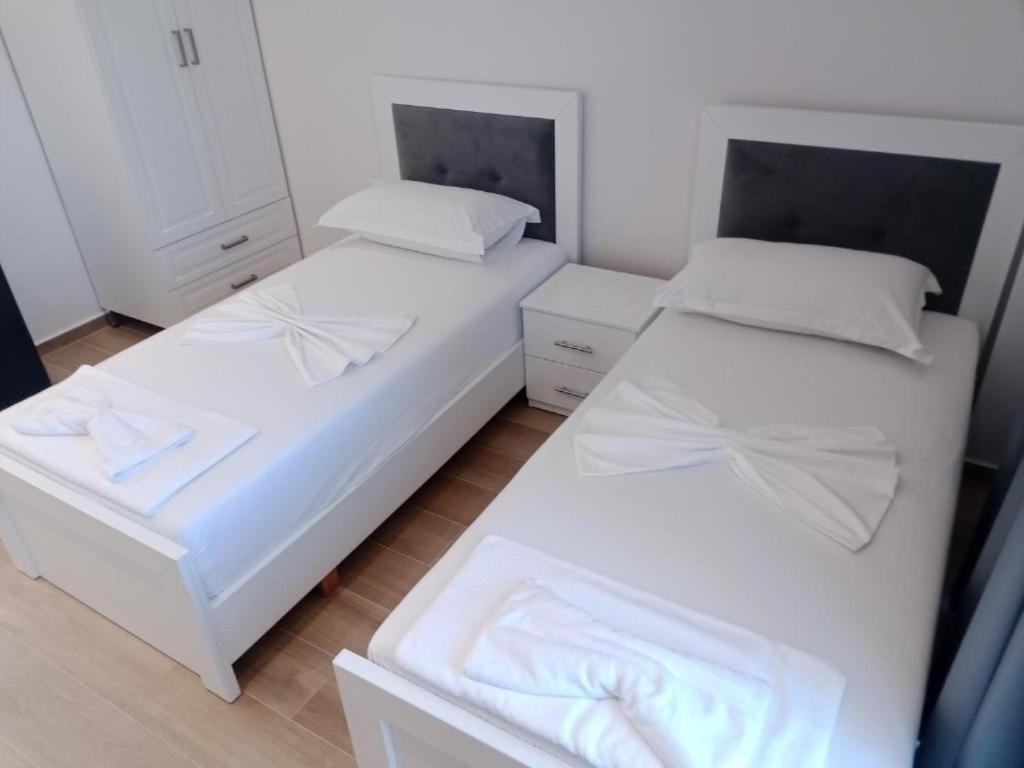 Sun&Sea Hotel Ksamil Bagian luar foto