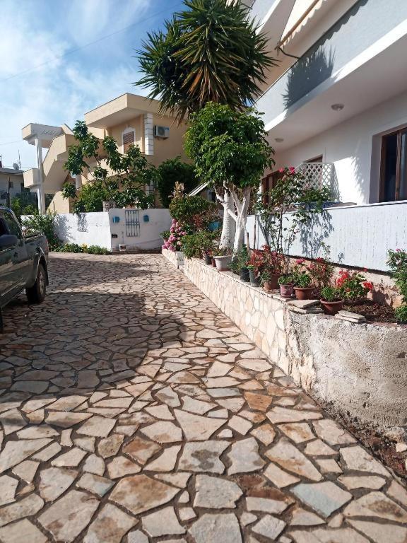 Sun&Sea Hotel Ksamil Bagian luar foto