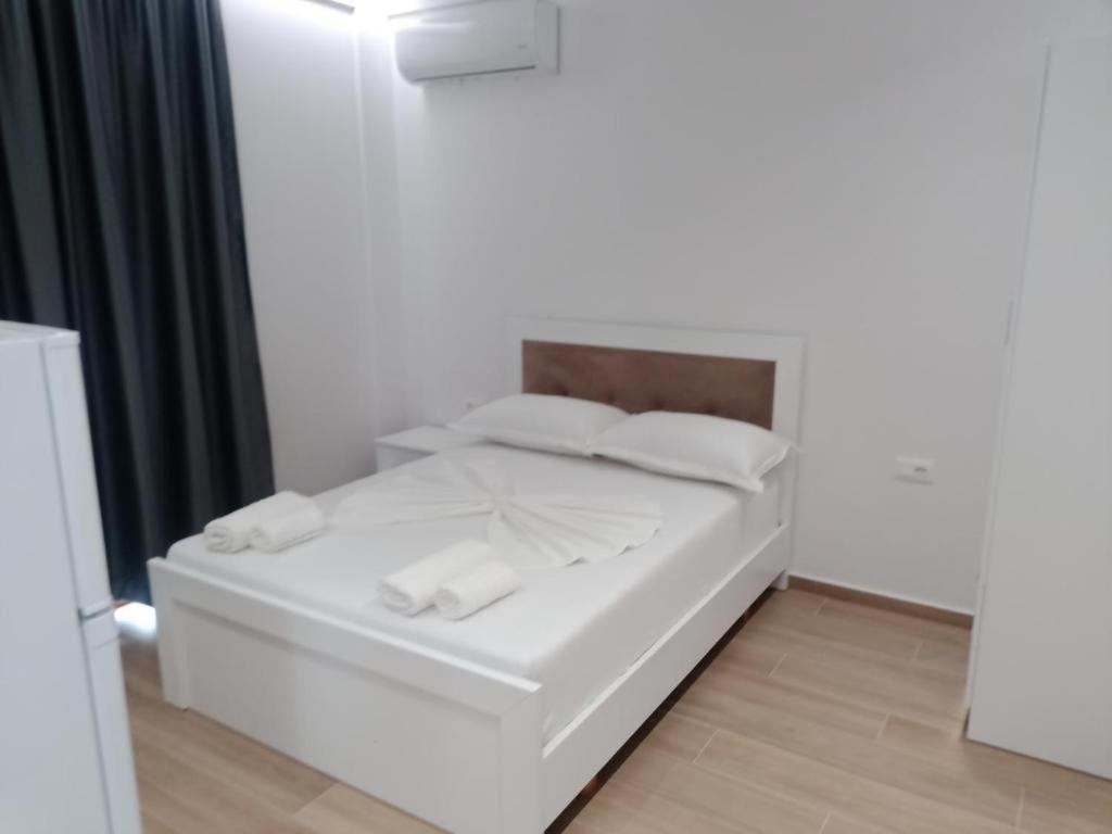 Sun&Sea Hotel Ksamil Bagian luar foto